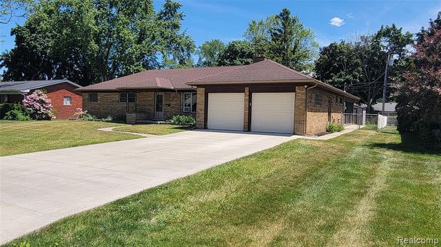 45502 Klingkammer Street, Utica, MI 48317