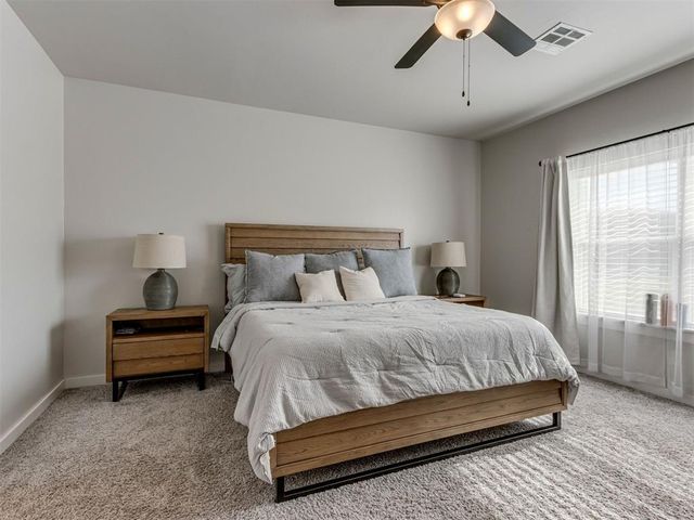 9624 Sultans Water Way, Yukon, OK 73099