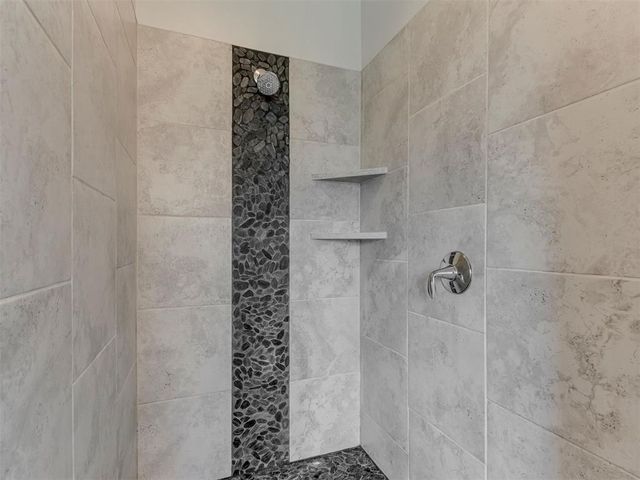 9624 Sultans Water Way, Yukon, OK 73099