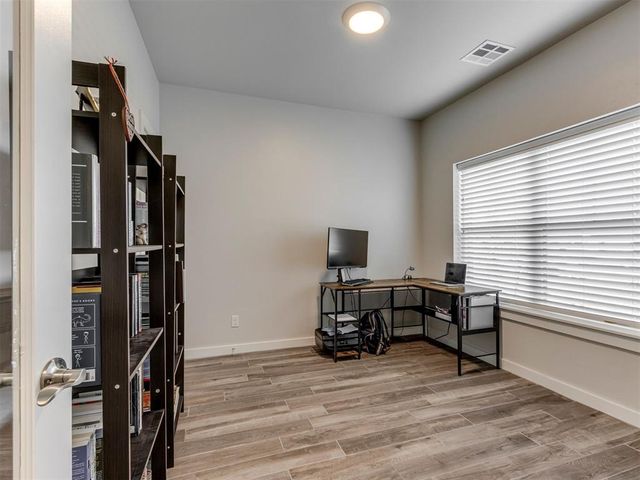 9624 Sultans Water Way, Yukon, OK 73099