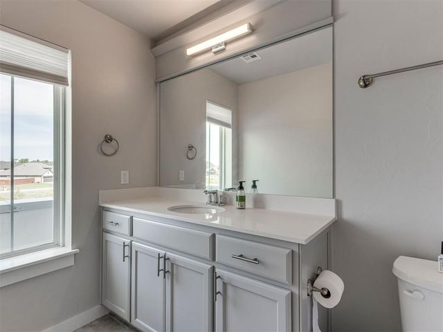 9624 Sultans Water Way, Yukon, OK 73099