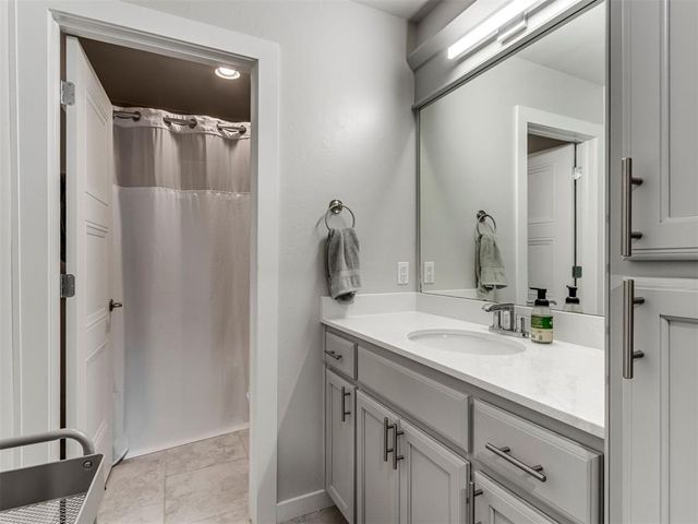 9624 Sultans Water Way, Yukon, OK 73099