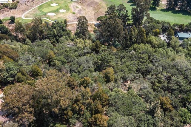 0 Mendenhall Rd, Oakland, CA 94605