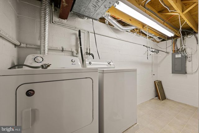 1403 COREY LN, Annapolis, MD 21401