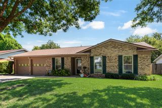 13208 Flagstone Lane, Dallas, TX 75240