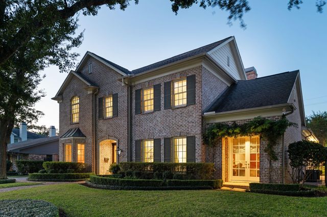 6218 Longmont Drive, Houston, TX 77057