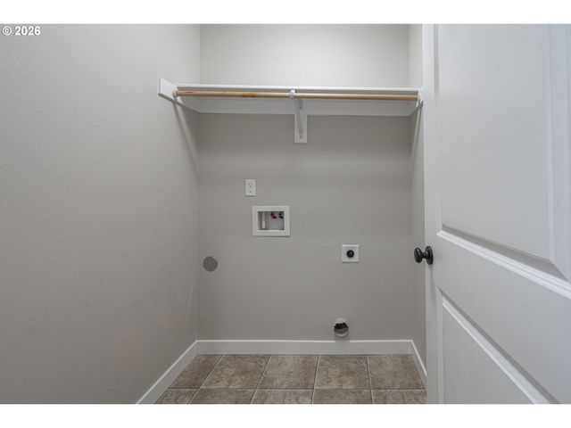 28831 Sw COSTA Cir W, Wilsonville, OR 97070