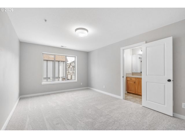 28831 Sw COSTA Cir W, Wilsonville, OR 97070