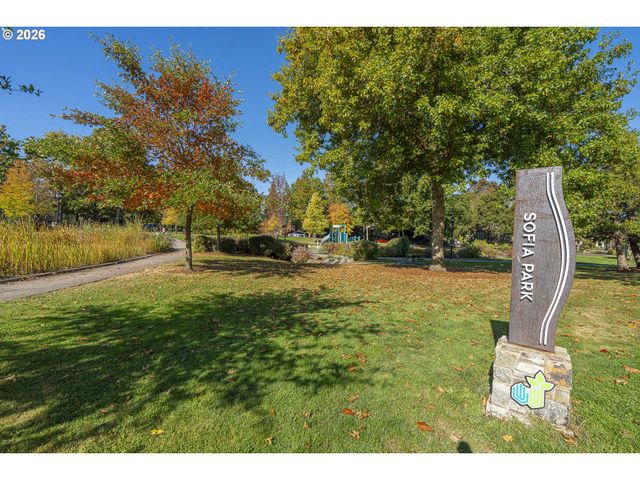 28831 Sw COSTA Cir W, Wilsonville, OR 97070