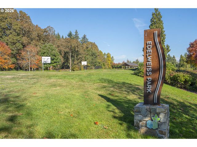 28831 Sw COSTA Cir W, Wilsonville, OR 97070
