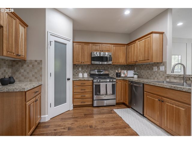 28831 Sw COSTA Cir W, Wilsonville, OR 97070