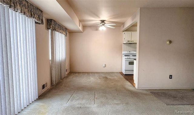 15699 Dupage Boulevard, Taylor, MI 48180