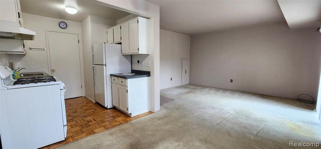 15699 Dupage Boulevard, Taylor, MI 48180