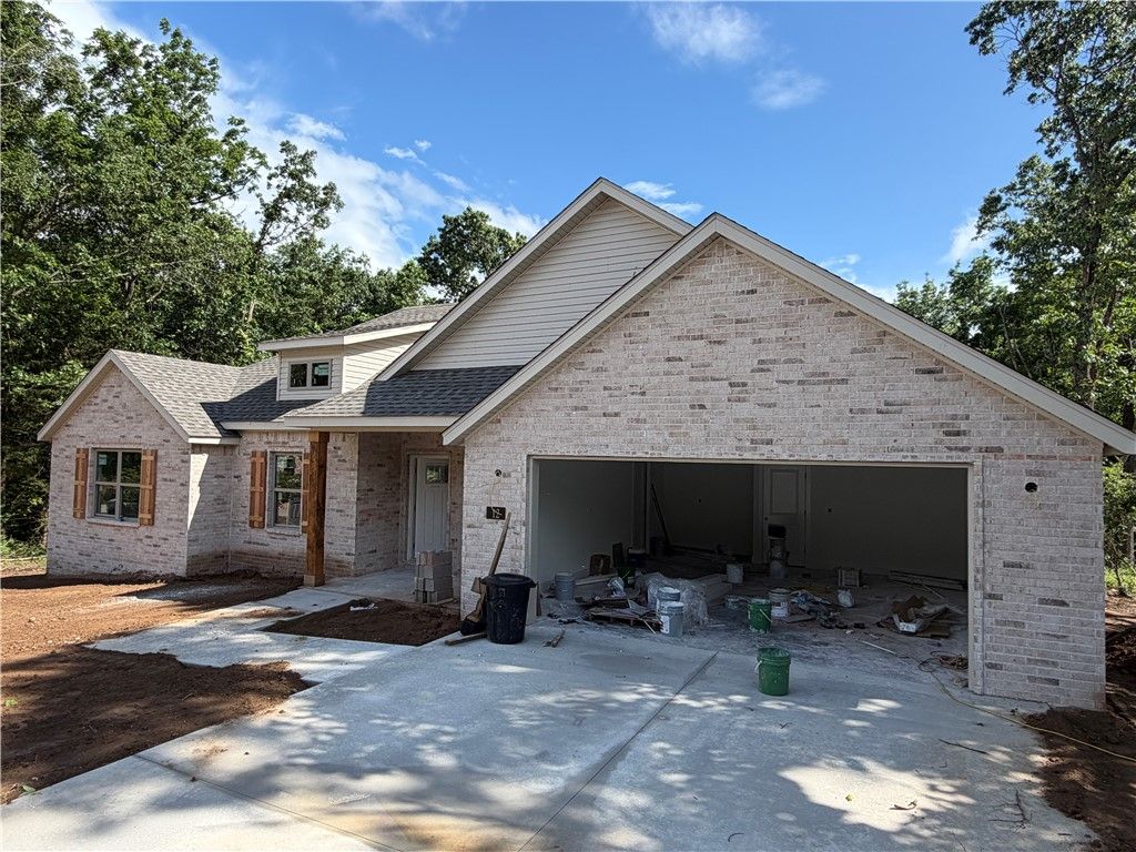 12 Kinross Drive, Bella Vista, AR 72715