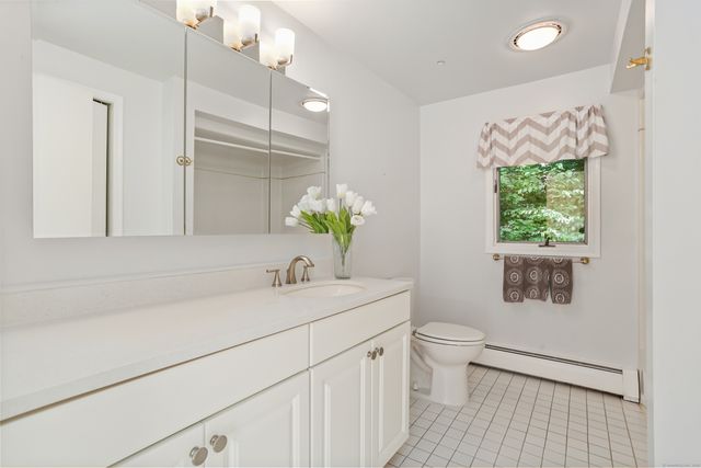 89 Cranbury Drive, Trumbull, CT 06611