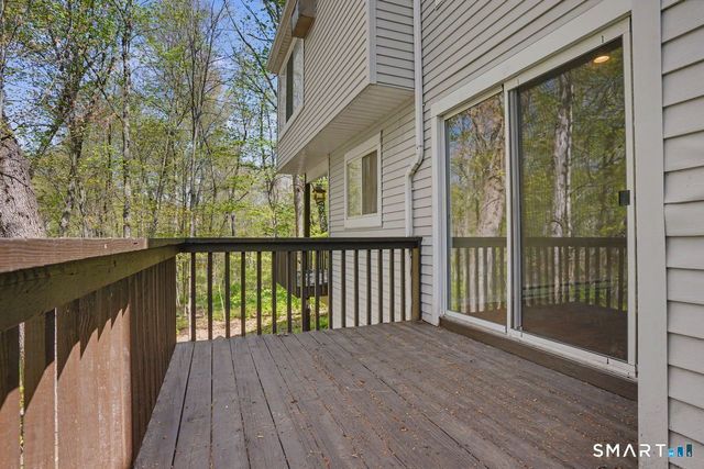 20 East Pembroke Road 28, Danbury, CT 06811