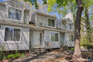 20 East Pembroke Road 28, Danbury, CT 06811