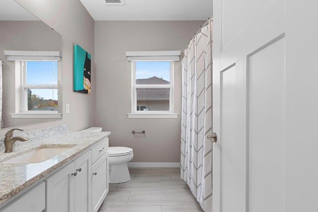 3442 LEEDS CASTLE DRIVE, Green Bay, WI 54313