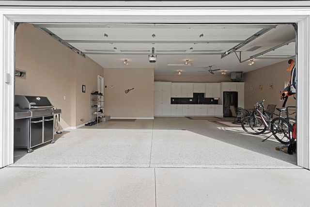 3442 LEEDS CASTLE DRIVE, Green Bay, WI 54313