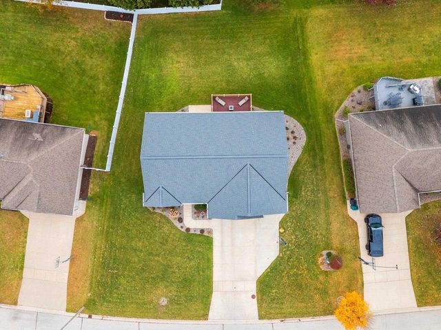 3442 LEEDS CASTLE DRIVE, Green Bay, WI 54313