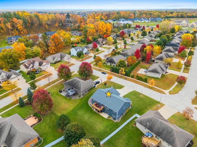 3442 LEEDS CASTLE DRIVE, Green Bay, WI 54313