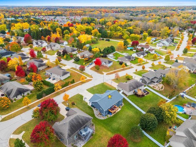 3442 LEEDS CASTLE DRIVE, Green Bay, WI 54313