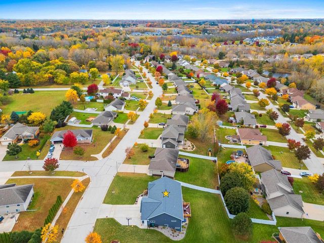 3442 LEEDS CASTLE DRIVE, Green Bay, WI 54313