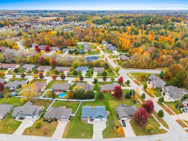 3442 LEEDS CASTLE DRIVE, Green Bay, WI 54313