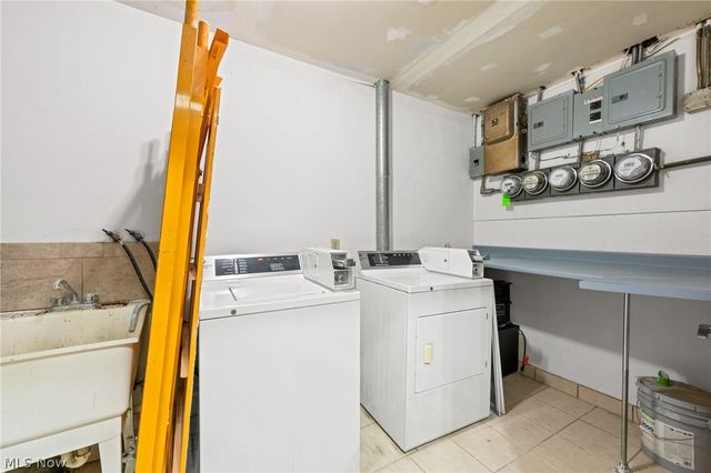 1404 Long Avenue, Lorain, OH 44052