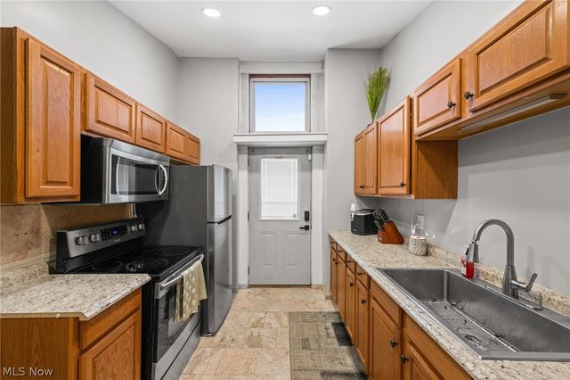 1404 Long Avenue, Lorain, OH 44052