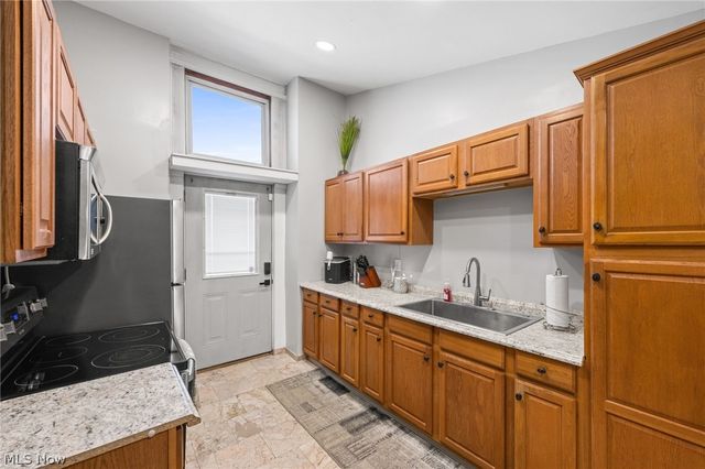 1404 Long Avenue, Lorain, OH 44052