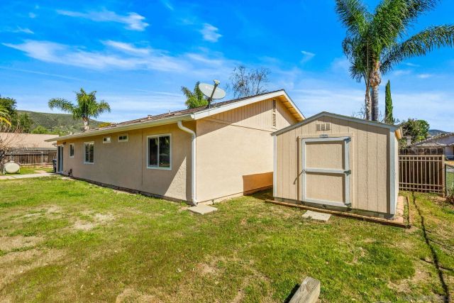 16328 Bassett Ct, Ramona, CA 92065