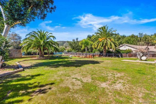 16328 Bassett Ct, Ramona, CA 92065