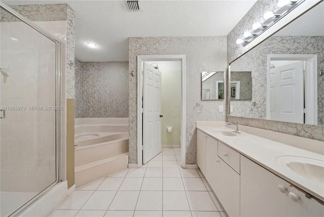 9071 SW 208th Ter, Cutler Bay, FL 33189