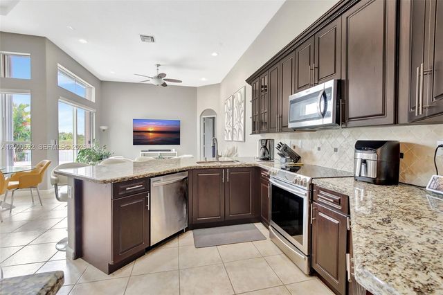 3060 SW 195th Ter, Miramar, FL 33029