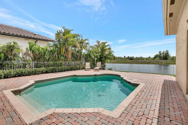 3060 SW 195th Ter, Miramar, FL 33029