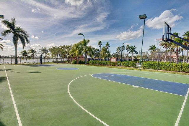 3060 SW 195th Ter, Miramar, FL 33029