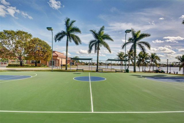 3060 SW 195th Ter, Miramar, FL 33029