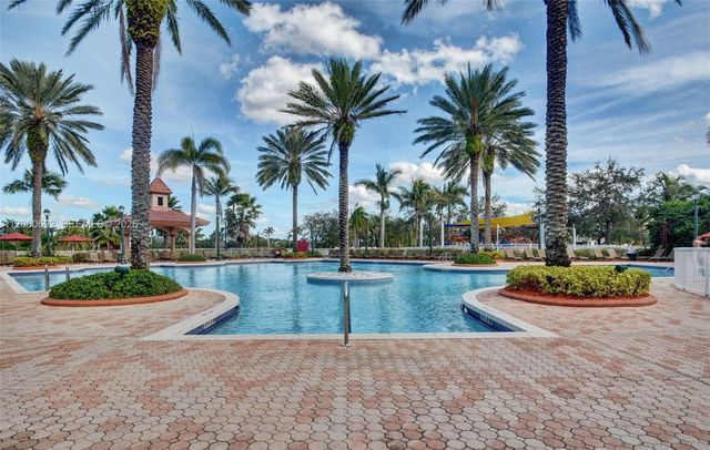 3060 SW 195th Ter, Miramar, FL 33029