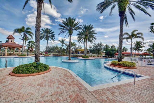 3060 SW 195th Ter, Miramar, FL 33029