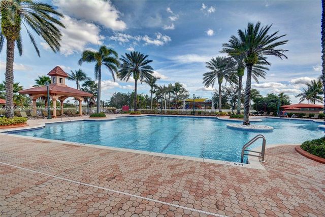 3060 SW 195th Ter, Miramar, FL 33029