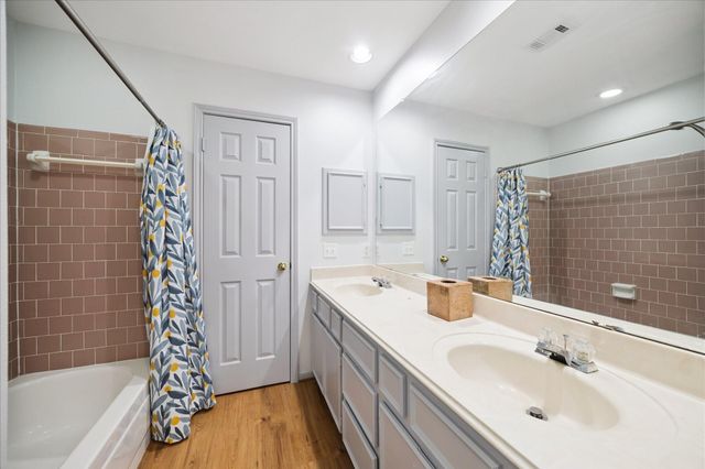 16703 Chestnut Meadow Court, Sugar Land, TX 77479
