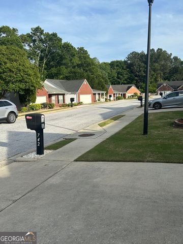 742 N Jacoby Drive, Loganville, GA 30052