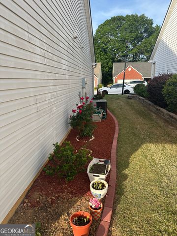 742 N Jacoby Drive, Loganville, GA 30052