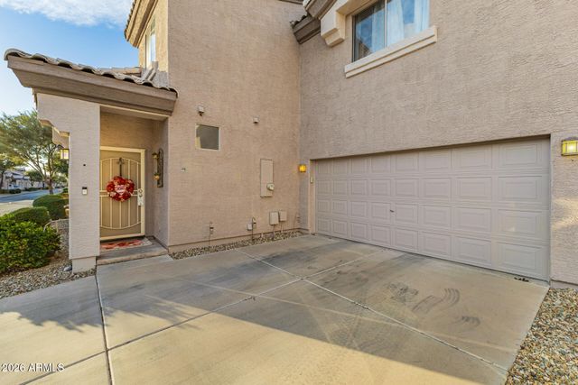 8018 W BECK Lane, Peoria, AZ 85382