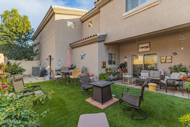 8018 W BECK Lane, Peoria, AZ 85382