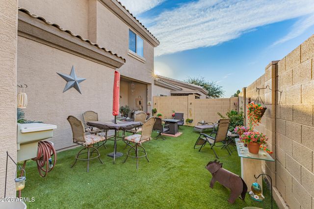 8018 W BECK Lane, Peoria, AZ 85382