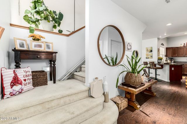 8018 W BECK Lane, Peoria, AZ 85382