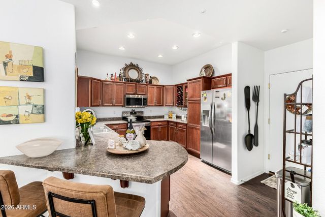 8018 W BECK Lane, Peoria, AZ 85382