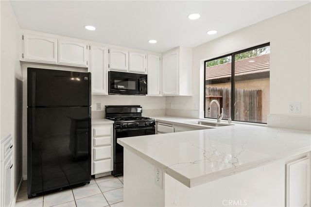 5424 Via Alberca, Riverside, CA 92507